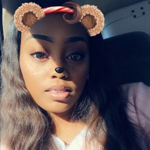 Meet your Posher, Brianna